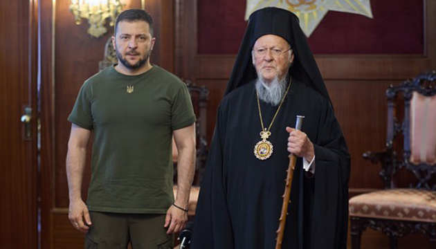 Zelensky se reúne con el Patriarca Ecuménico Bartolomé: hablan de la Formula de la Paz