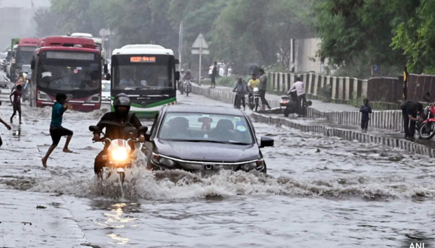 У столиці Індії пройшли найсильніші за 20 років дощі