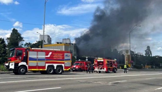 Filling station on fire in Kyiv, three people injured