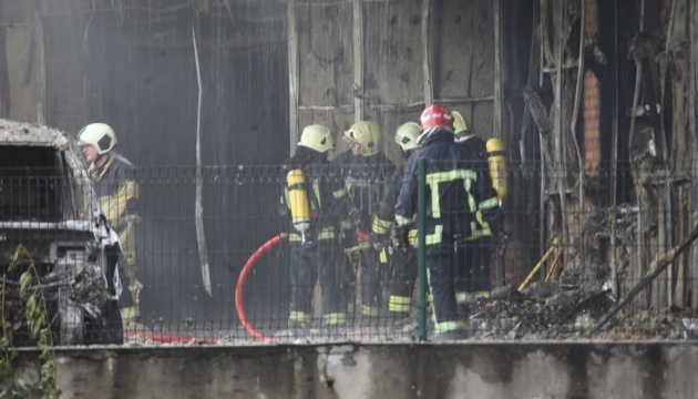 У Києві ліквідували пожежу на АЗС
