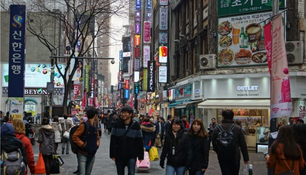 Населення Південної Кореї за 50 років може скоротитись майже на третину