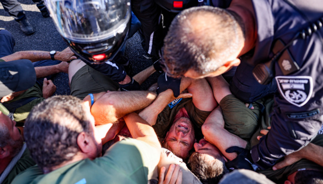 В Ізраїлі затримали понад 40 протестувальників після голосування за суперечливу судову реформу