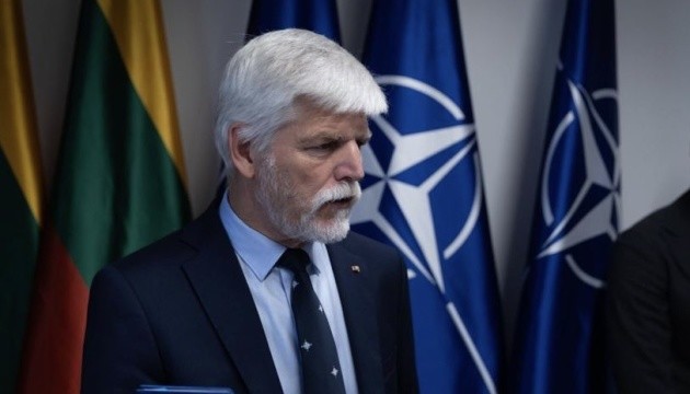 La présence de troupes de l'OTAN en Ukraine n’irait pas à l’encontre du droit international, selon le président tchèque