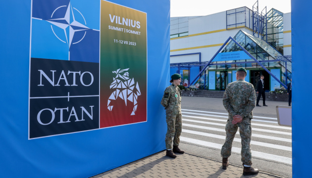 Вільнюс-2023: НАТО на роздоріжжі між лідерством і страхом перед фашистською Росією