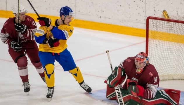 Український форвард Фелікс Морозов продовжить хокейну кар'єру у Швеції