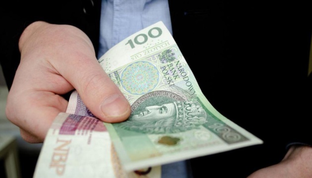 Підвищення мінімальної зарплати у Польщі: скільки зароблятимуть українці?