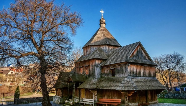 Суд зобов'язав УПЦ звільнити будівлю Здвиженської церкви
