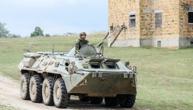 Bulgaria hands over 100 armored vehicles to Ukraine