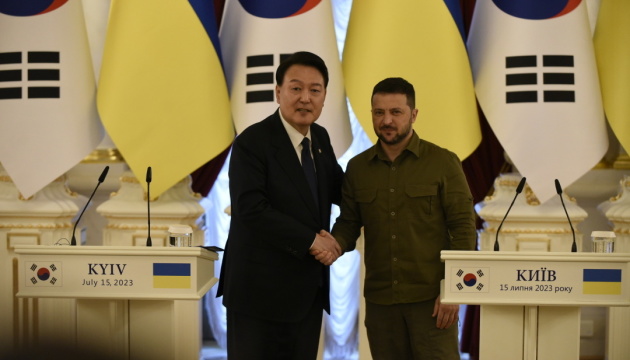 ゼレンシキー宇大統領、尹韓国大統領と会談　「平和の公式」、食料・エネルギー安全補償、軍事支援を協議