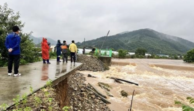 Сезон злив у Південній Кореї: кількість жертв зросла до 32