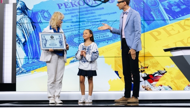 Рекорд України: восьмирічна жителька Ужгорода продекламувала найдовшу скоромовку 
