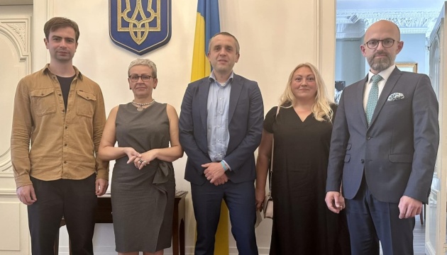 Представники фундації «Українці в Нідерландах» зустрілися з новим послом України