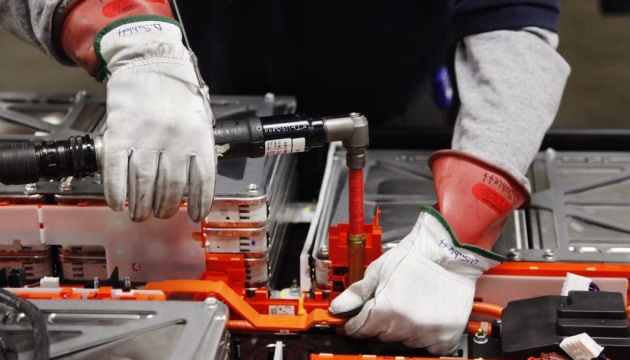 Власник Jaguar Land Rover збудує у Британії завод з виробництва батарей для електрокарів