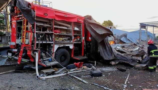 На Одещині внаслідок ракетної атаки знищені дві пожежні машини