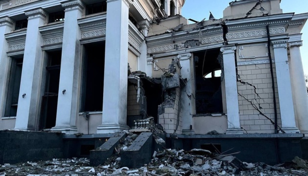 Zelensky shows pics of devastation in Odesa following Russian attack, vows retaliation