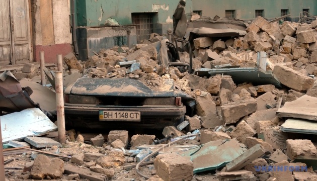 Ракетний удар по Одесі зруйнував будинок старішого клірика Одеської єпархії УПЦ МП