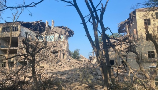 Am Morgen bombardierten Russen massiv Wohnviertel von Awdijiwka