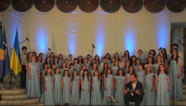 Дитячий хор «Окаріна» з Косово підготував концерт для маленьких українців