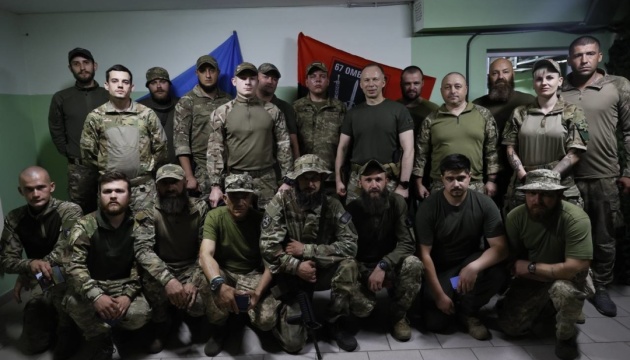 Syrskyi meets with combat units at Bakhmut and Lyman directions
