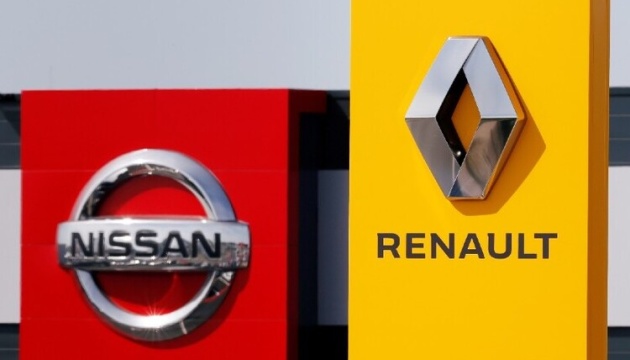 Nissan і Renault уклали угоду щодо вирівнювання часток капіталу в компаніях