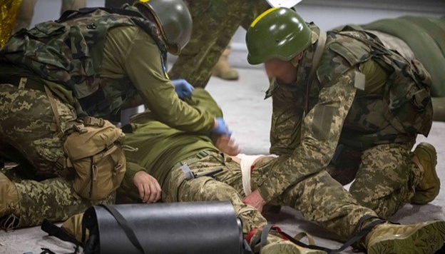 Canadian, Polish instructors provide combat medical training to Ukrainian servicemen