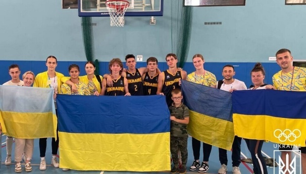 Українські збірні з баскетболу 3х3 з других місць вийшли до плей-офф ЄЮОФ