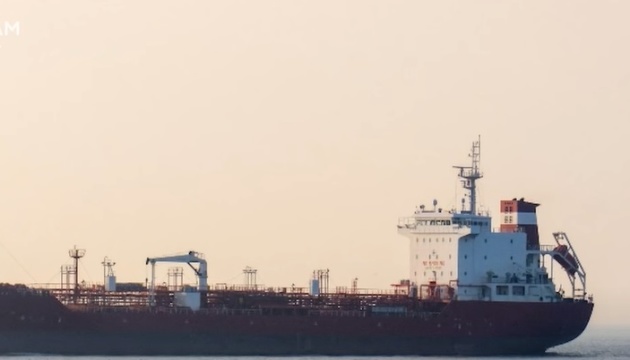 Росіяни погрожують цивільним суднам, які слідують в морські порти України – перехоплення