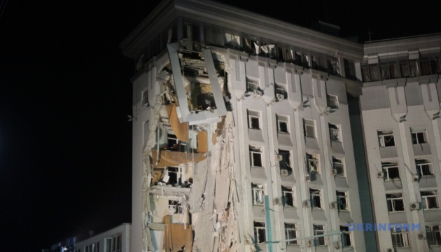 Загарбники втретє намагалися поцілити у порожню будівлю СБУ в Дніпрі - Філатов 