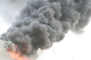 В окупованому Шахтарську на Донеччині горить нафтобаза