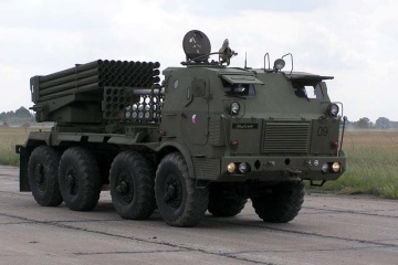 General Saluschnyj zeigt Video mit Einsatz von Mehrfachraketenwerfer RM-70 Vampire