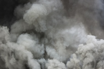 In Kyjiw an Ringstraße Brand wegen Explosion – Klitschko 