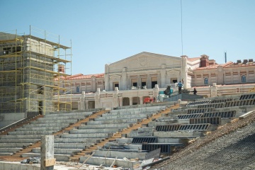 ロシア占領軍、ウクライナ占領下クリミアの世界遺産に円形劇場を建設