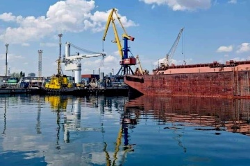 ウクライナ海軍、民間商業船がウクライナ海洋港を利用するための新たな航路を発表