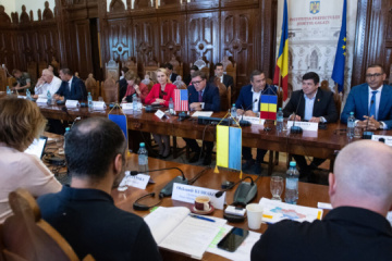 L’Ukraine, la Roumanie, la Moldavie, les USA et l’UE ont organisé une table ronde pour discuter des exportations de céréales ukrainiennes