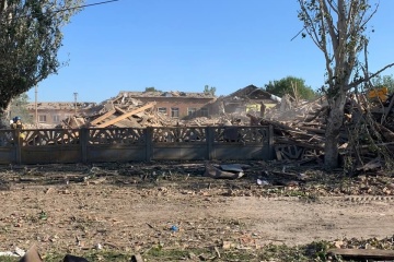 Plusieurs habitations et un gymnase détruits dans un bombardement russe sur la région de Zaporijjia