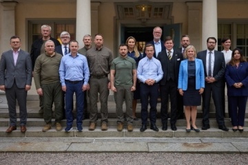 In Schweden trifft sich Selenskyj mit Reichstagspräsident Andreas Norlén