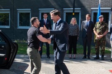 Zelensky meets with Dutch prime minister 
