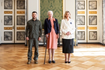 ゼレンシキー宇大統領夫妻、デンマーク女王に謁見