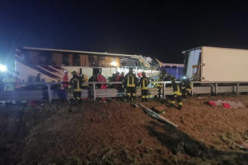 Italien: 15 Menschen aus Ukraine bei Unfall mit Reisebus verletzt