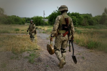 У школі тактичної медицини навчають працювати у червоній зоні та проводити евакуацію з поля бою