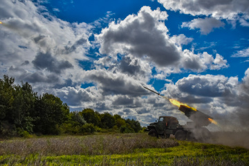 Ukrainian forces hit 11 enemy artillery pieces