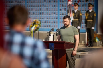 President Zelensky hands over state awards to families of fallen Ukrainian defenders