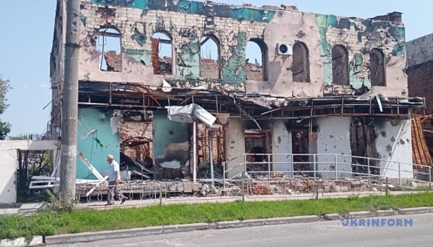 Izyum: most destroyed city in Kharkiv region prepares for winter and plans to rebuild