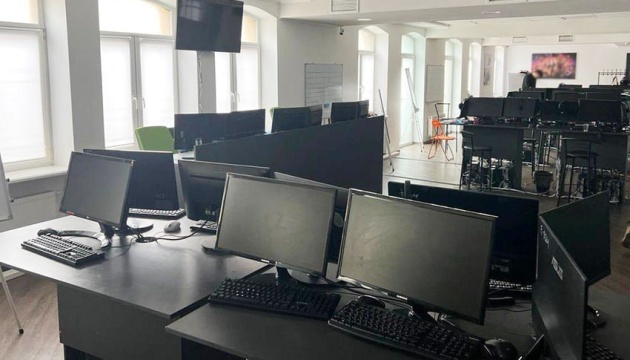 Police check call center in Kyiv that might operate for Russia