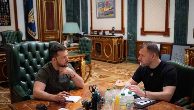 Фронт, охорона АЕС та укриття: Зеленський провів нараду з главою МВС