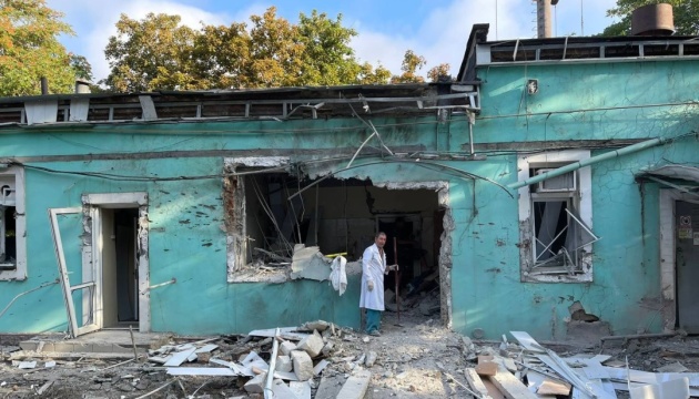 On August 1, Russian troops hit hospital in Kherson for second time, killing young doctor