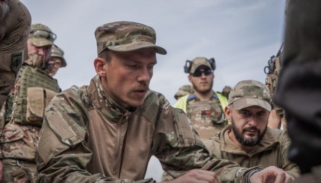 Бійці «Азова» провели тактичні навчання з командиром Редісом