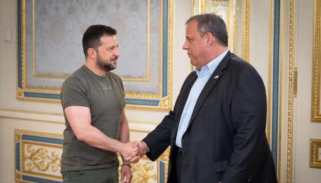 Zelensky meets with GOP’s Christopher Christie