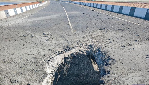 Ukraine's Army confirms direct hits damaging two bridges between Crimea, mainland Ukraine