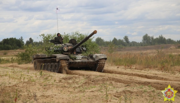 Білорусь проведе у вересні масштабні військові навчання